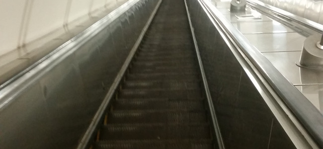 Moskova Metrosu yürüyen merdiven